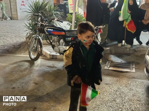 حضور پرشور کودکان و نوجوانان در قلب نیشابور 