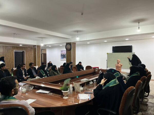 توانمندسازی مربیان پیشتاز با برگزاری دوره «مربیان کاردان» در سعدآباد