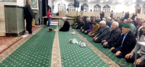 حضور دانش‌آموزان دبستان پسرانه فضیلت در نمایش آیینی یاس نبوی