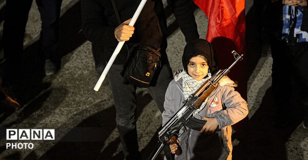 خروش شبانه کرمانشاه در عشق به ایران