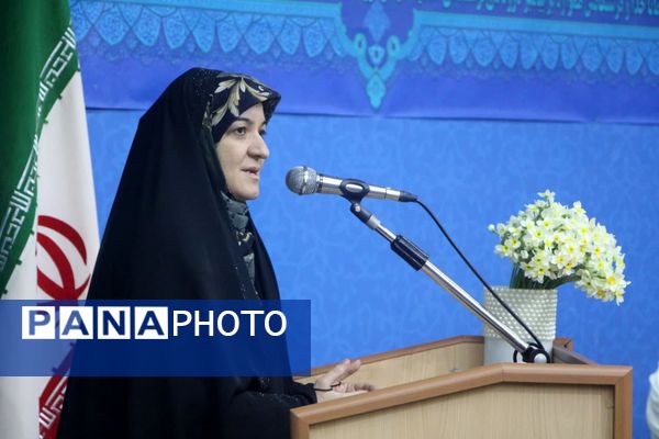 رونمایی کتاب «صبحی که در راه است» 