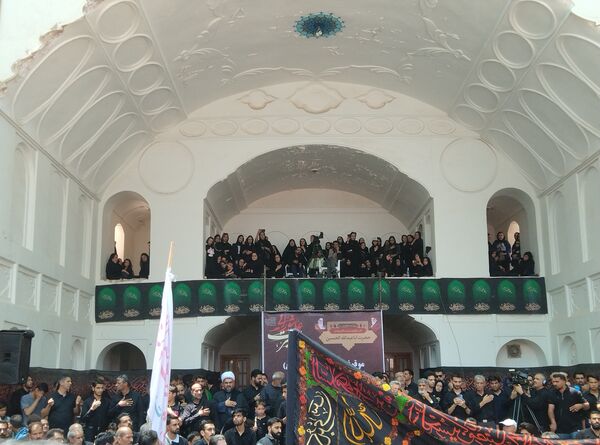 عزاداری هیات بیرجند در حسینیه امام رضا (ع) 
