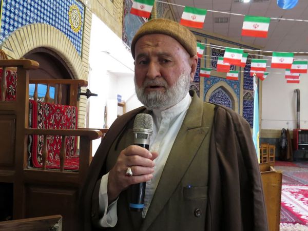 نماز جمعه عبادی و سیاسی در شهر غلامان