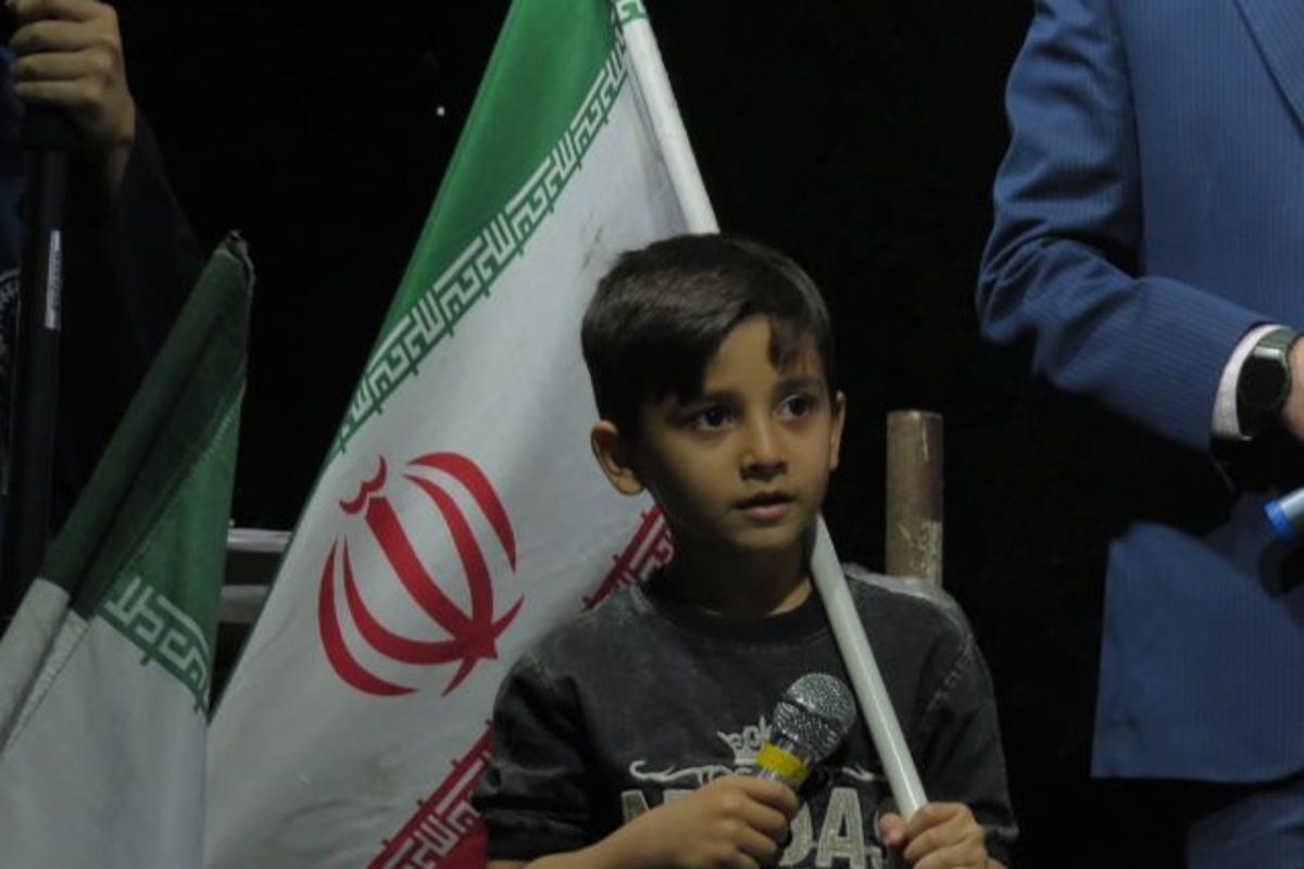 خیابان را رها نمی کنیم