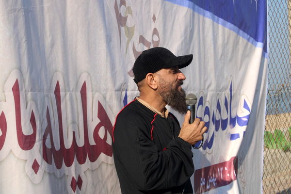 پیاده‌روی خانوادگی در روستای هلیله شهرستان بوشهر 