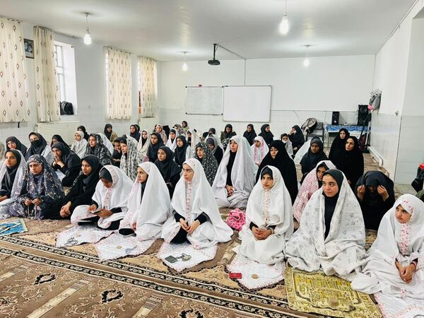 آیین تجلیل از برگزیدگان مسابقات قرآنی، فرهنگی و هنری در خاتم
