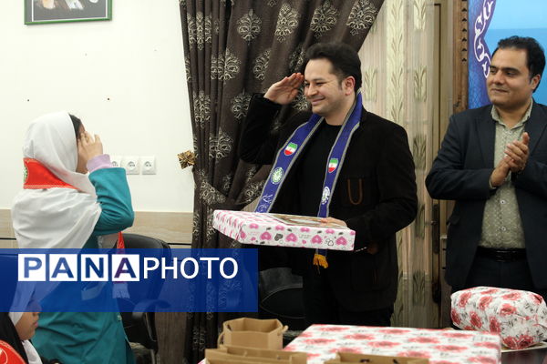 آیین تقدیر از دانش‌آموزان و فرهنگیان برگزیده در گلوگاه