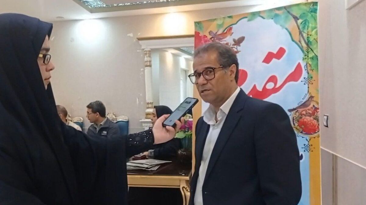 مجمع خیرین سلامت واسطه‌ای میان مردم و مسئولین است