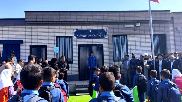 افتتاح مدرسه دو کلاسه برکت در روستای بگوردی وسطی نور آباد لرستان
