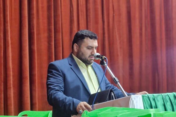 آیین تجلیل از برگزیدگان مسابقات قرآن و عترت بسیج قرچک