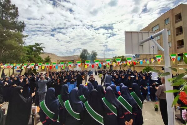 آیین زنگ سپاس معلم در شیراز