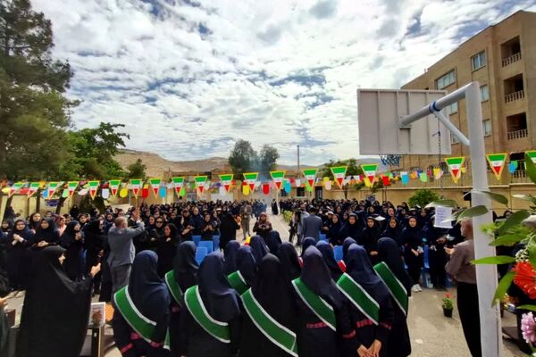 آیین زنگ سپاس معلم در شیراز