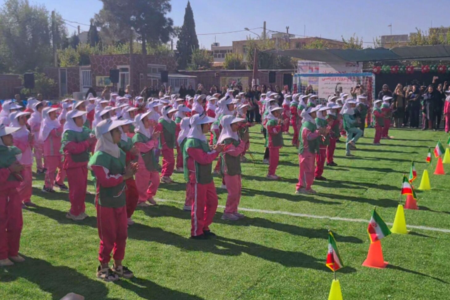 افتتاح ۱۱پروژه ورزشی ؛ طرح میدان همدلی در آباده
