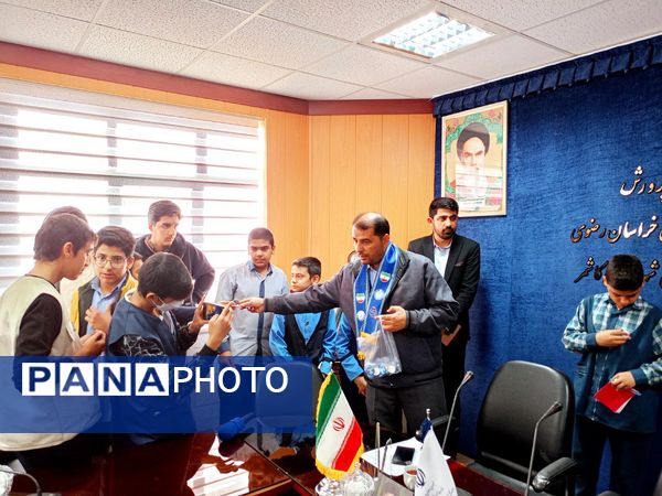 نشست خبرنگاران پانای کاشمر‌‌ با معاون پرورشی و تربیت‌بدنی و رابط پانای کاشمر