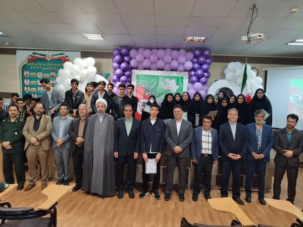 تجلیل از رتبه‌های برتر کنکور زیرکوه