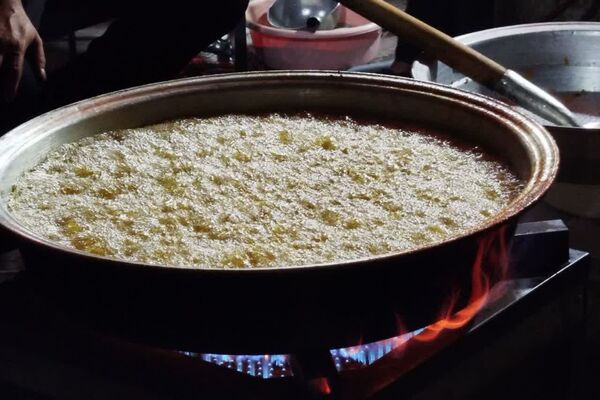اربعین است و جهان یکسره هیأت شده است