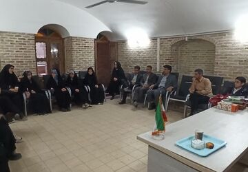 تقدیر خبرنگاران پانای شهرستان میبد از میراث‌داران گنجینه‌های تربیت