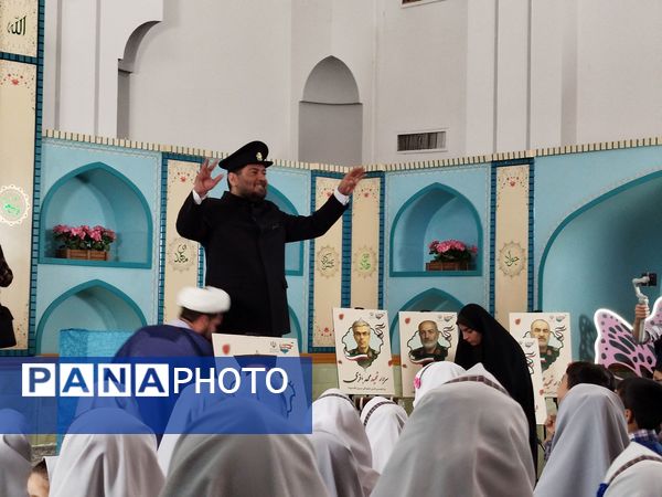 شادی و رنگ در جشن شکوفه‌ها در حرم امام رضا (ع)