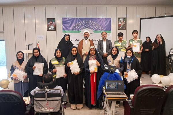 تقدیر از دانش‌آموز خبرنگاران فعال پانا در رودهن 