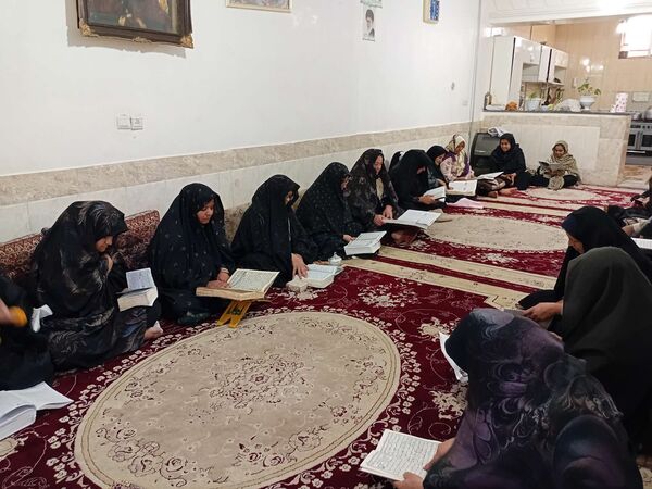 جلسات قرائت قرآن در ایام محرم در خلیل آباد