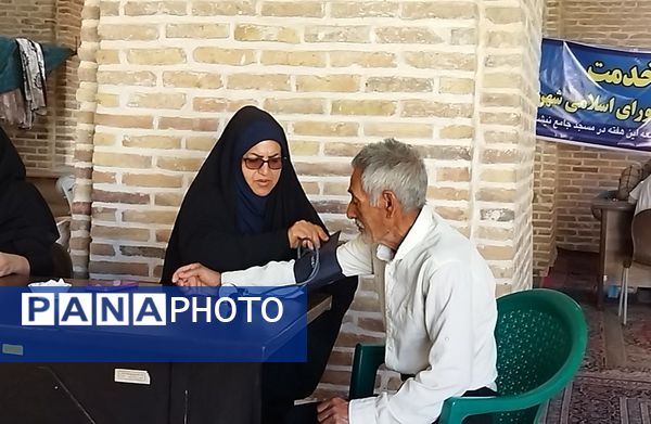 میز خدمت ادارات نیشابور در نماز جمعه 