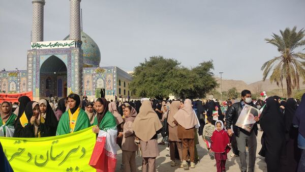 حضور پرشور مردم حاجی‌آباد در راهپیمایی باشکوه ۲۲ بهمن