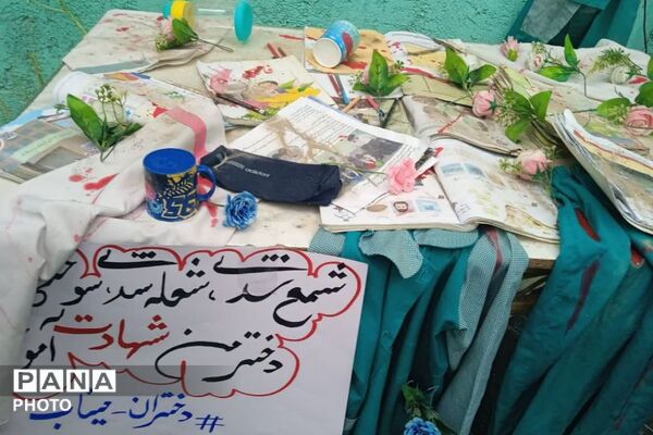 تجمع مردم فیروزکوه در خون‌خواهی امام امت در نماز جمعه