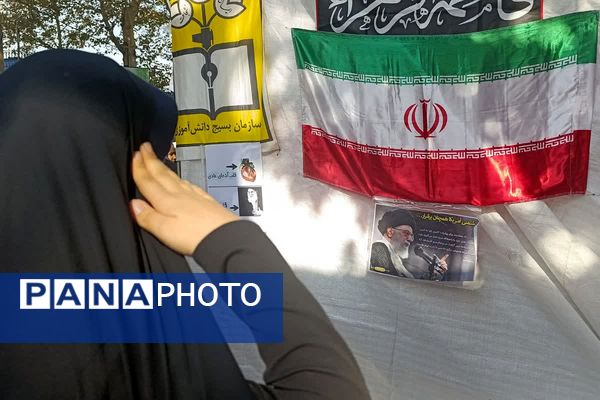 همه‌باهم در راهپیمایی روز دانش‌آموز؛ تجلی وحدت و آگاهی نسل نو