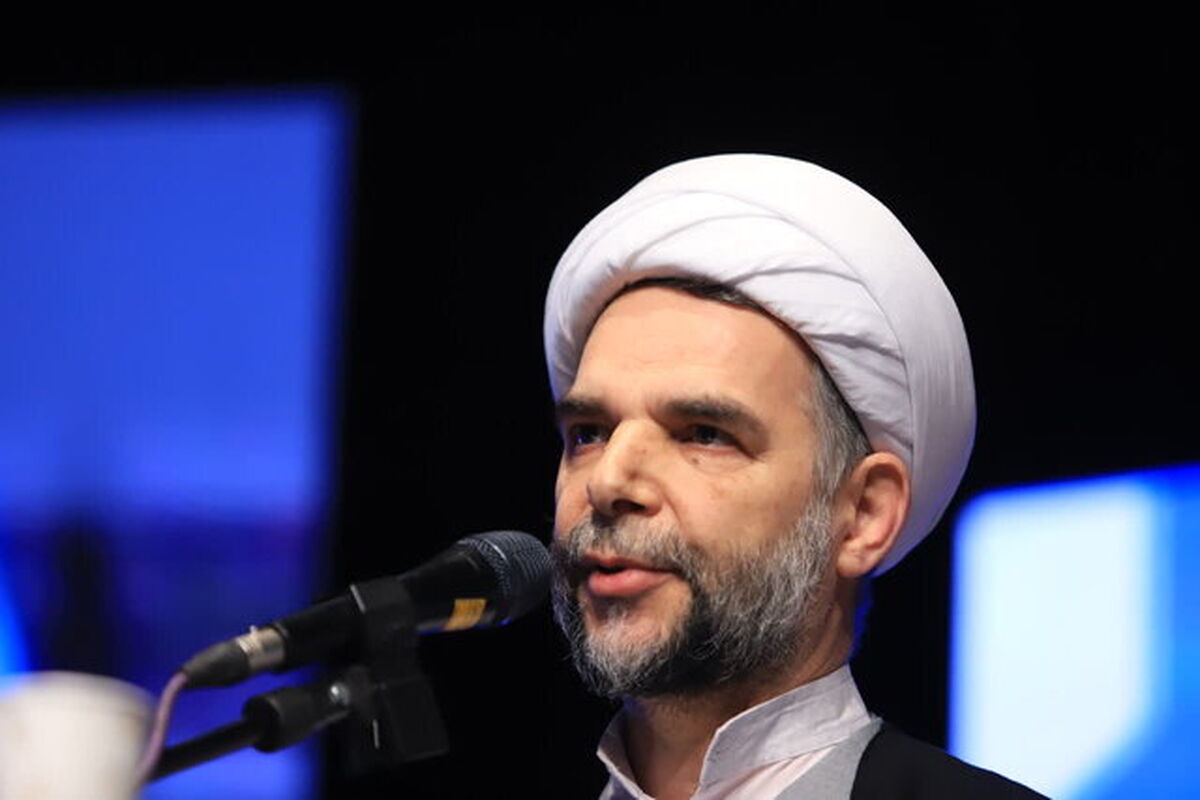 با افرادی که با دشمن همکاری می‌کنند برخورد قاطع و شدید خواهد شد