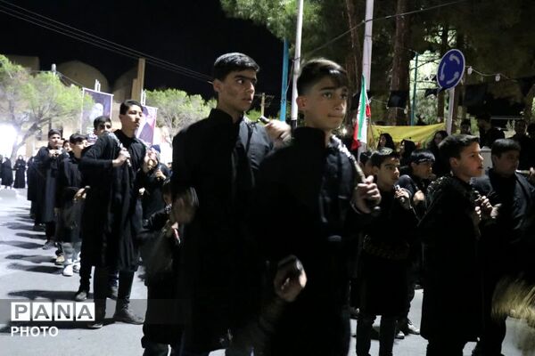 سوگواره دانش‌آموزی شهادت رهبر معظم انقلاب و شهدای میناب در ابرکوه
