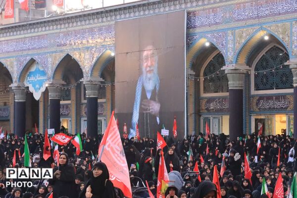 قاب هایی از یک بدرقه آسمانی ماندگار 