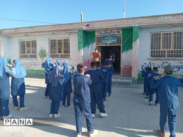  المپیاد ورزشی درون مدرسه ای آموزشگاه آیت الله نوری روستای مرزی سنگدیوار 
