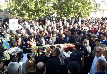 تشییع پیکر پاک شهید گمنام در شهرستان آبدانان 