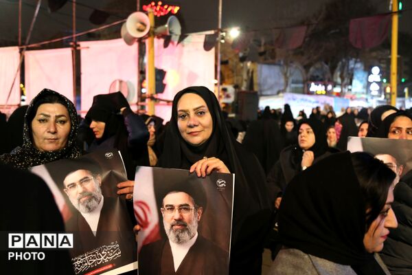 بیعت فرهنگیان اردبیلی با رهبر معظم انقلاب حضرت  آیت الله سید مجتبی خامنه‌ای