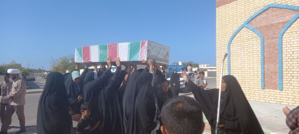 تشییع شهید گمنام در بوموسی 