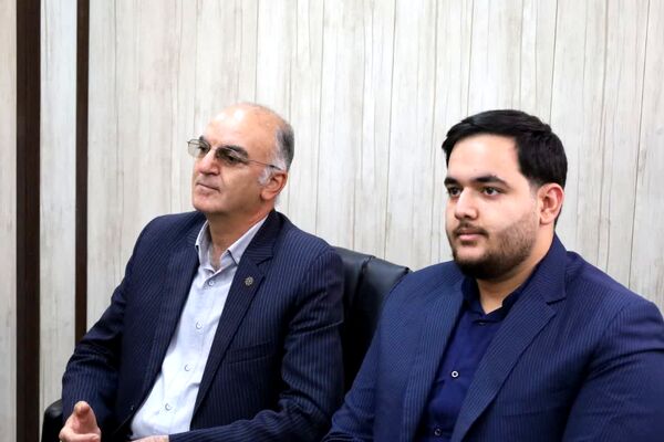 افتتاح زمین چمن دبیرستان دوره اول استعدادهای درخشان شهیدان مزیدی 