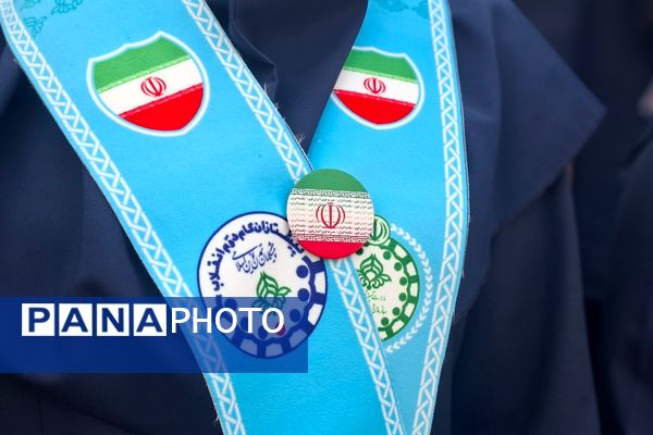 جلوه‌هایی از سرود همگانی مدرسه نمونه‌دولتی تمام ساحتی ارشاد قرچک