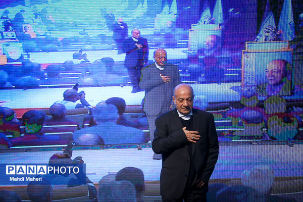 آیین تجلیل از خدمات حاج اکبر ابراهیمی، خیر نیک‌اندیش و مدرسه‌ساز