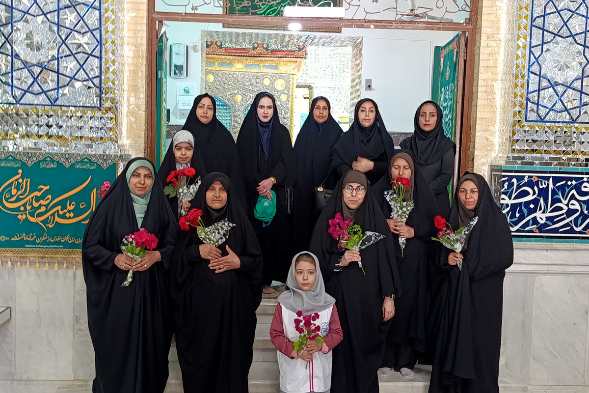 ادای احترام به شهدا و تجلیل از مربیان بهداشت در خراسان شمالی