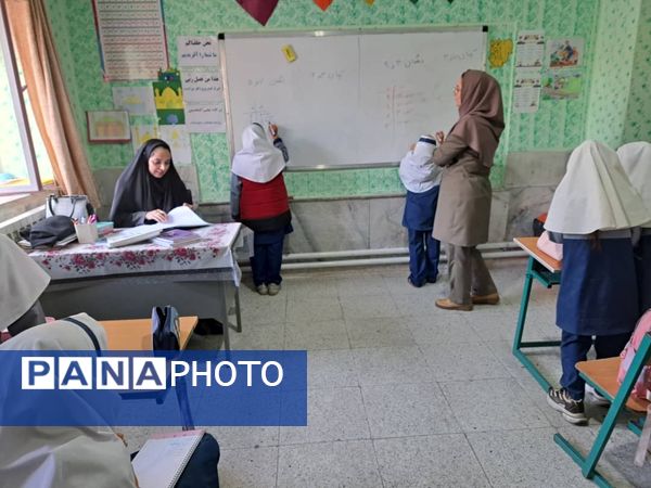 بازدید تیم کارشناسی اداره‌کل آموزش و پرورش استان یزد از واحدهای آموزشی خاتم 