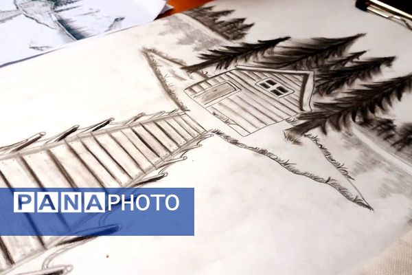 مسابقات هنر و خلاقیت دانش‌آموزان در مدرسه ۱۰ دی