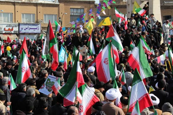 یک زنجان متحد در روز ۲۲بهمن 