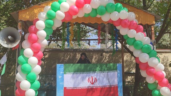 آیین نواختن زنگ مهر، ایثار و شهادت در دبستان شاهد حاج تقی آقا بزرگ ناحیه یک مشهد 