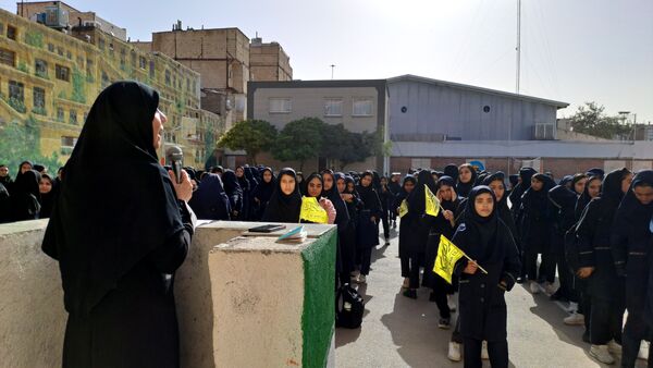 مراسم بزرگداشت شهید سید حسن نصرالله در دبیرستان هوشیار ناحیه یک مشهد