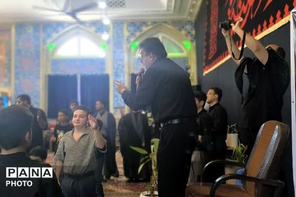 همایش «احلی من العسل» در حسینیه حیدر زرقان