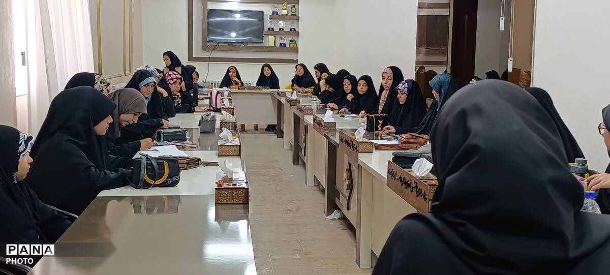 برنامه ریزی و هماهنگی تولید محتوای دانش آموز خبرنگاران پانا در مراسم جاماندگان اربعین