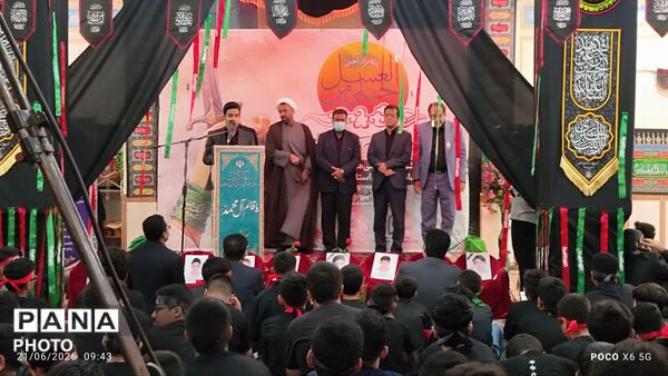 حضور پرشور دانش‌آموزان در چهاردهمین «احلی من‌العسل» بندرعباس