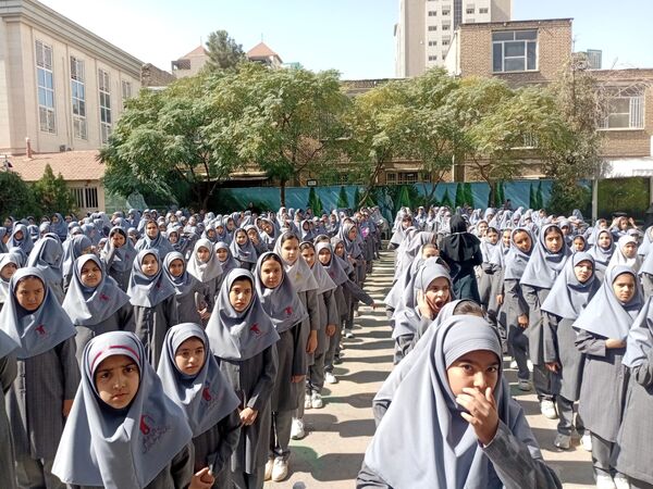 آماده سازی دانش آموزان پیشتاز برای جشن عاطفه ها
