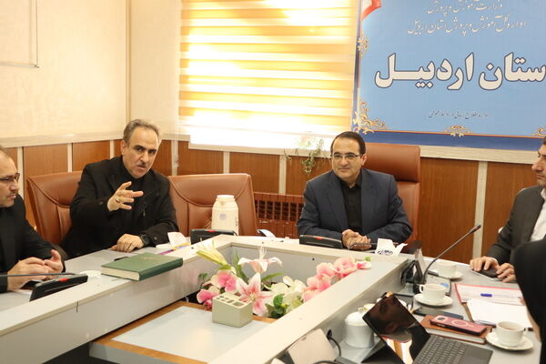 نظارت مستمر بر اجرای ضوابط مربوط به بازنشستگی و انتصاب مدیران