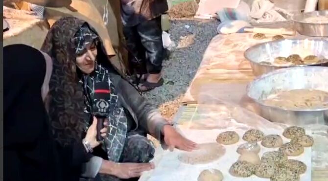 طبخ 313 نوع نان در تنورخانه ایرانی همزمان با جشن نیمه شعبان